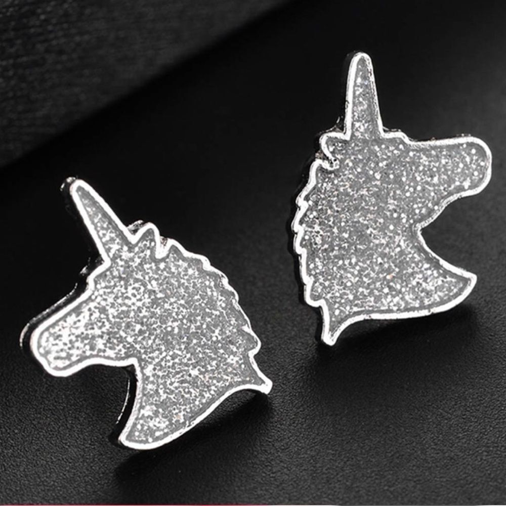 (H3) Sparkly Unicorn Earrings